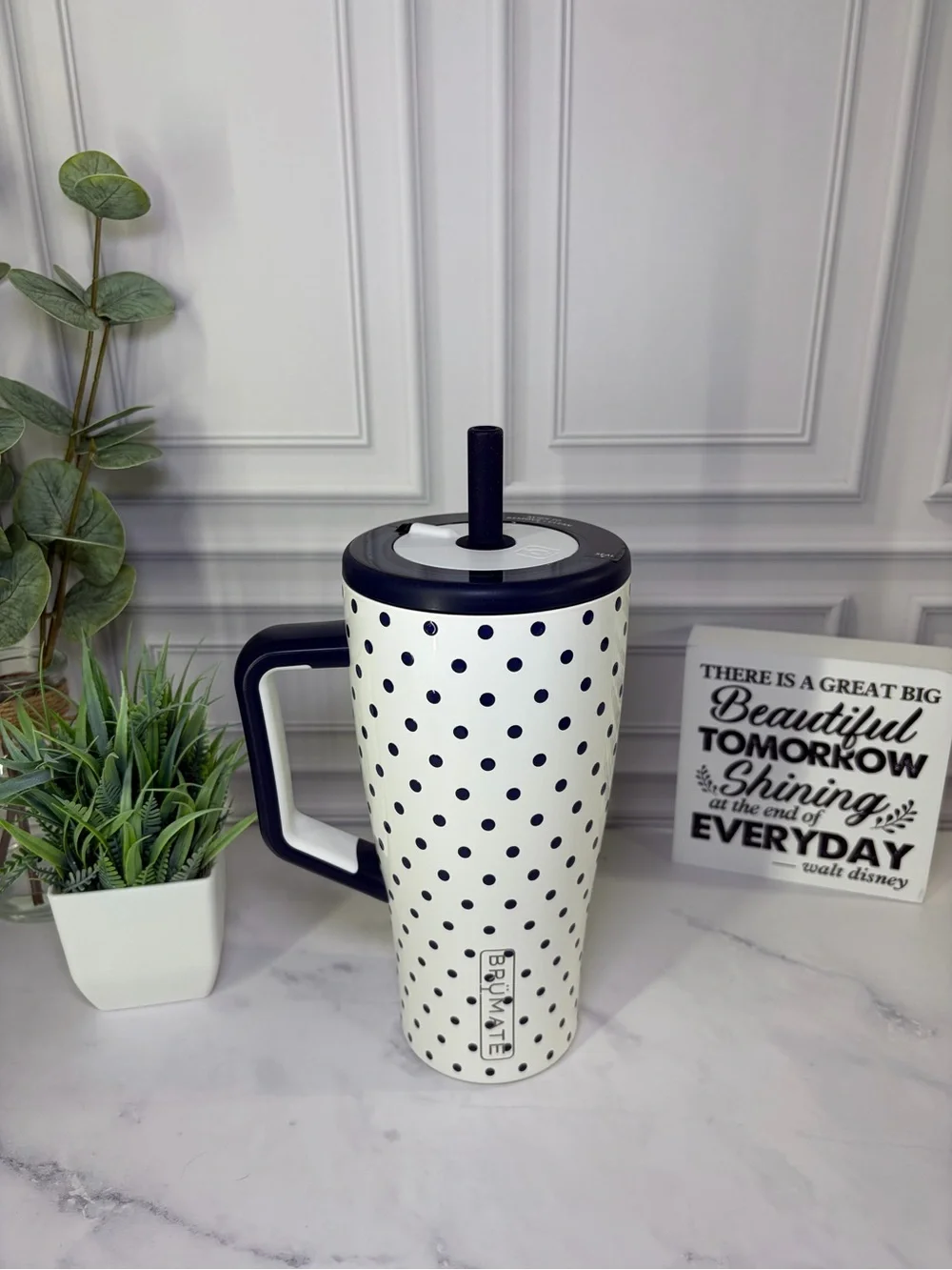 Brumate White With Navy Polka Dots Era 30oz BNWT